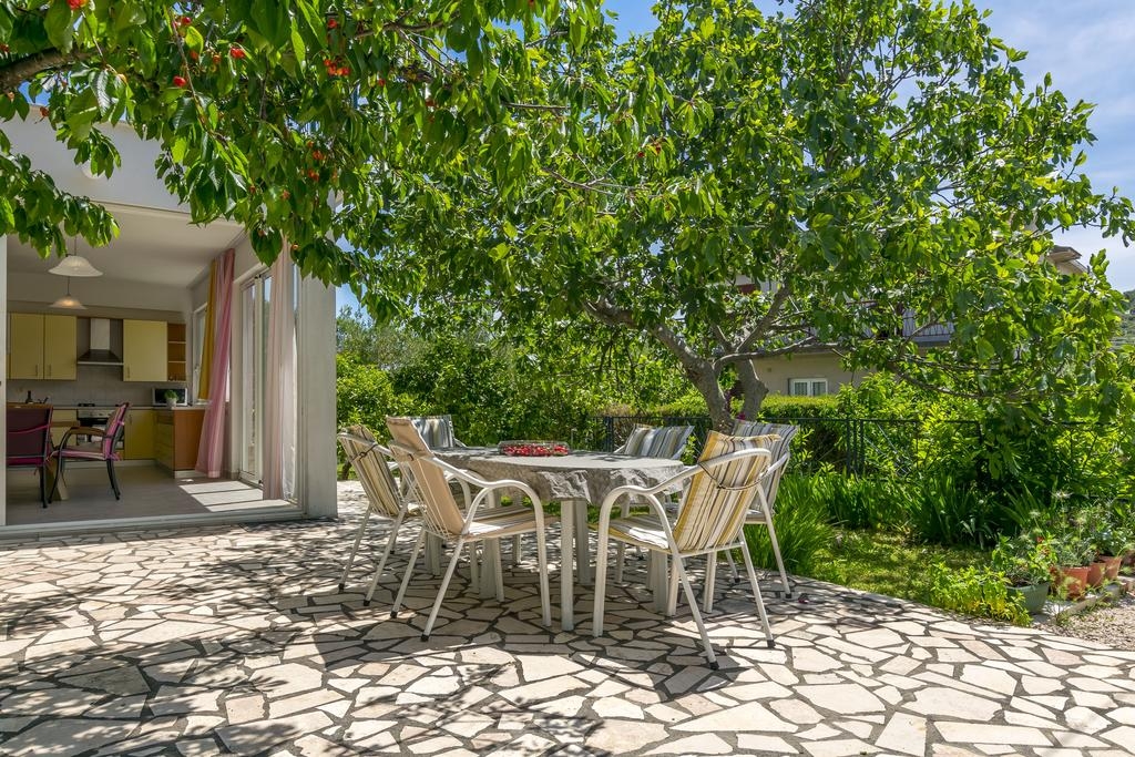Four bedroom house with terrace and sea view Stupin Čeline, Rogoznica  K