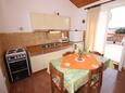 Srima - Vodice, Sala da pranzo nell'alloggi del tipo apartment, condizionatore disponibile e WiFi.