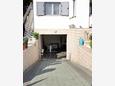 Parking lot Vodice, Vodice, Parking lot 6100 - Apartments with pebble beach.