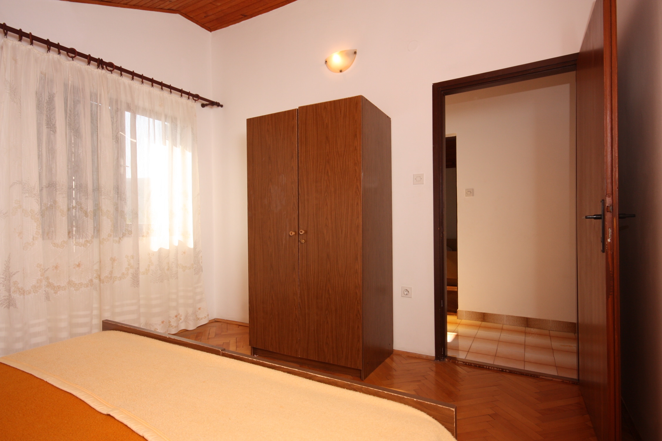 Three bedroom apartment with terrace and sea view Grebaštica, Šibenik  A-a
