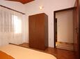 Grebaštica, Ložnice 2 v ubytování typu apartment, domácí mazlíčci povoleni a WiFi.