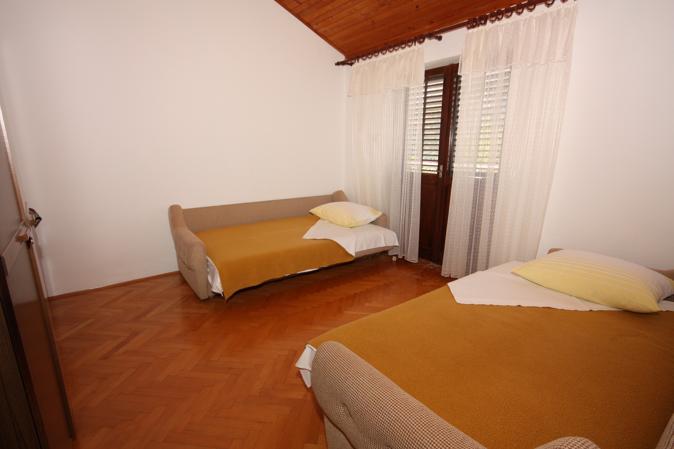 Three bedroom apartment with terrace and sea view Grebaštica, Šibenik (A-6103-a)