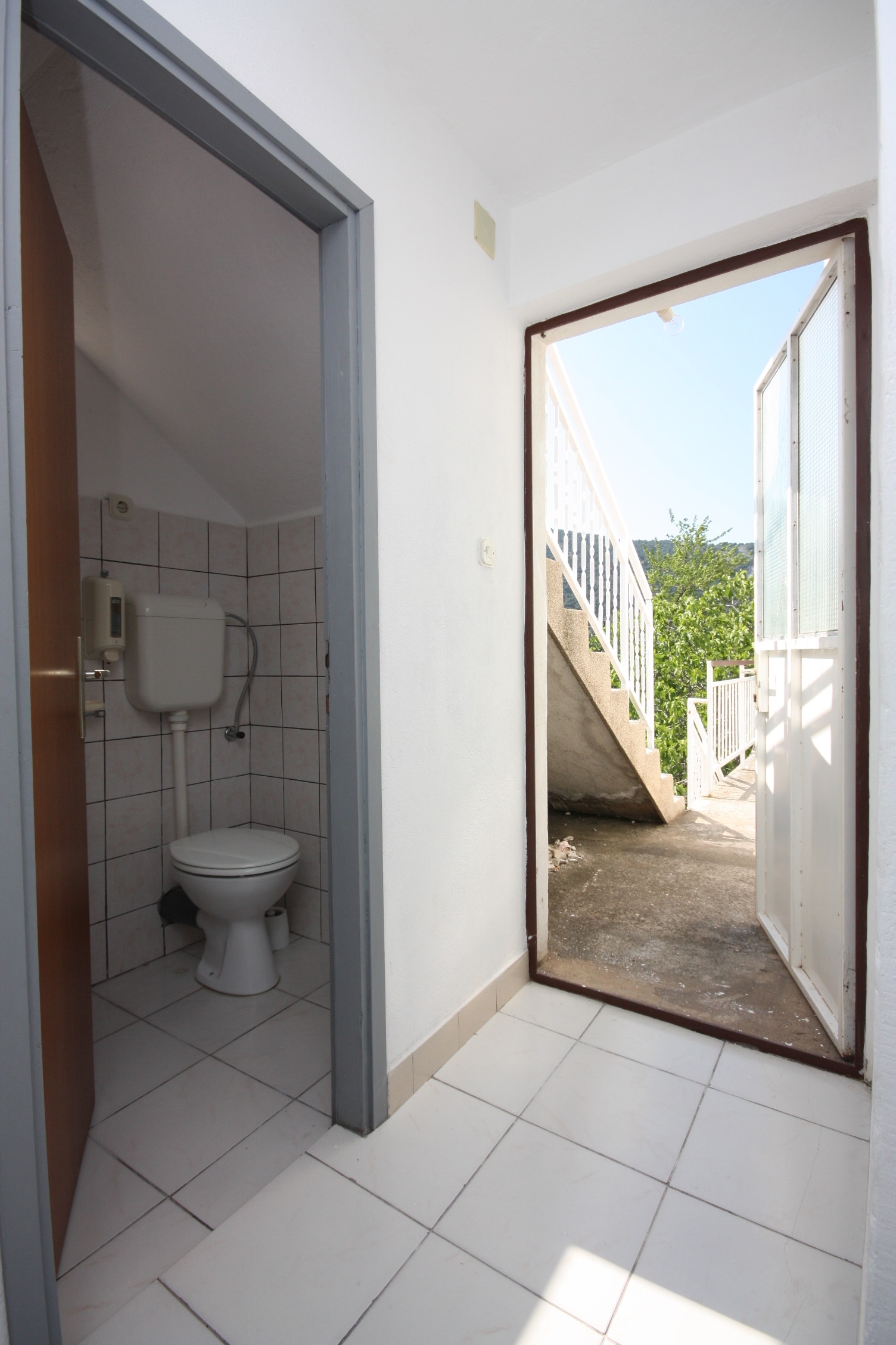 Two bedroom apartment with terrace and sea view Grebaštica, Šibenik  A-b
