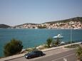 Tisno, Terraza 1 - vistas in the apartment, WiFi.