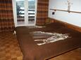 Bedroom 2 Babine Kuće, Bedroom 2 in the apartment, (pet friendly) and WiFi.