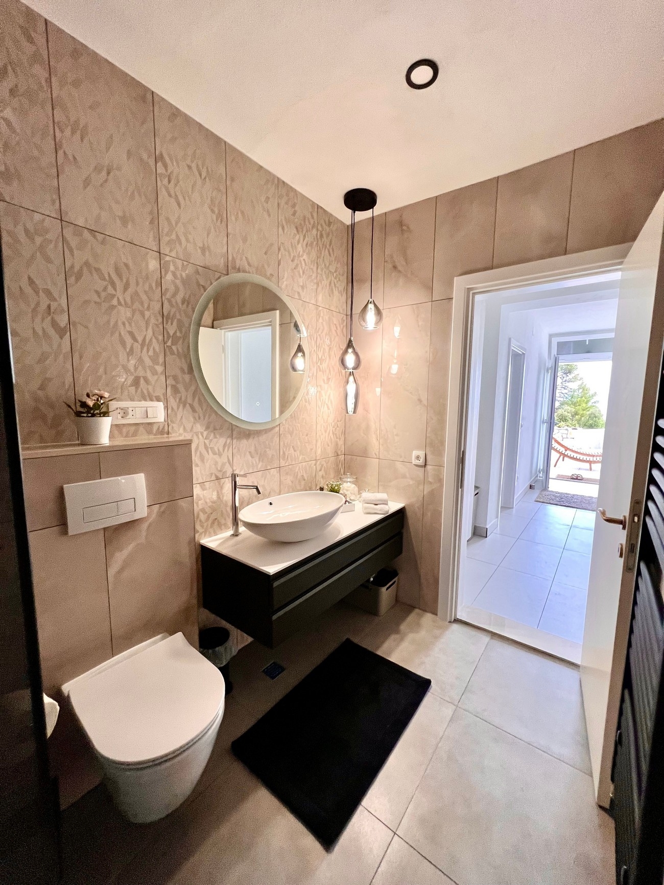 Four bedroom apartment with terrace and sea view Cove Tvrdni Dolac, Hvar  A-a