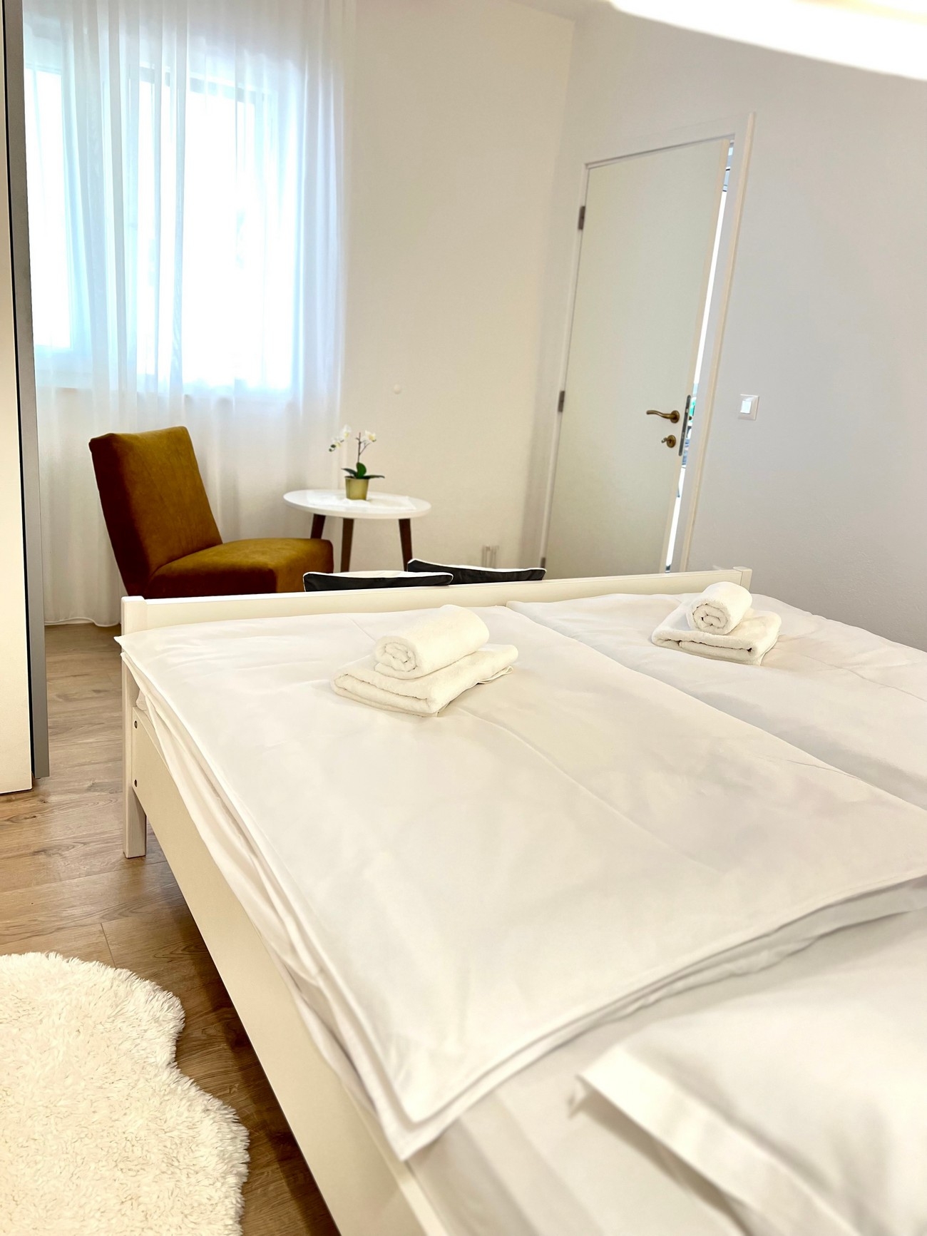 Four bedroom apartment with terrace and sea view Cove Tvrdni Dolac, Hvar  A-a