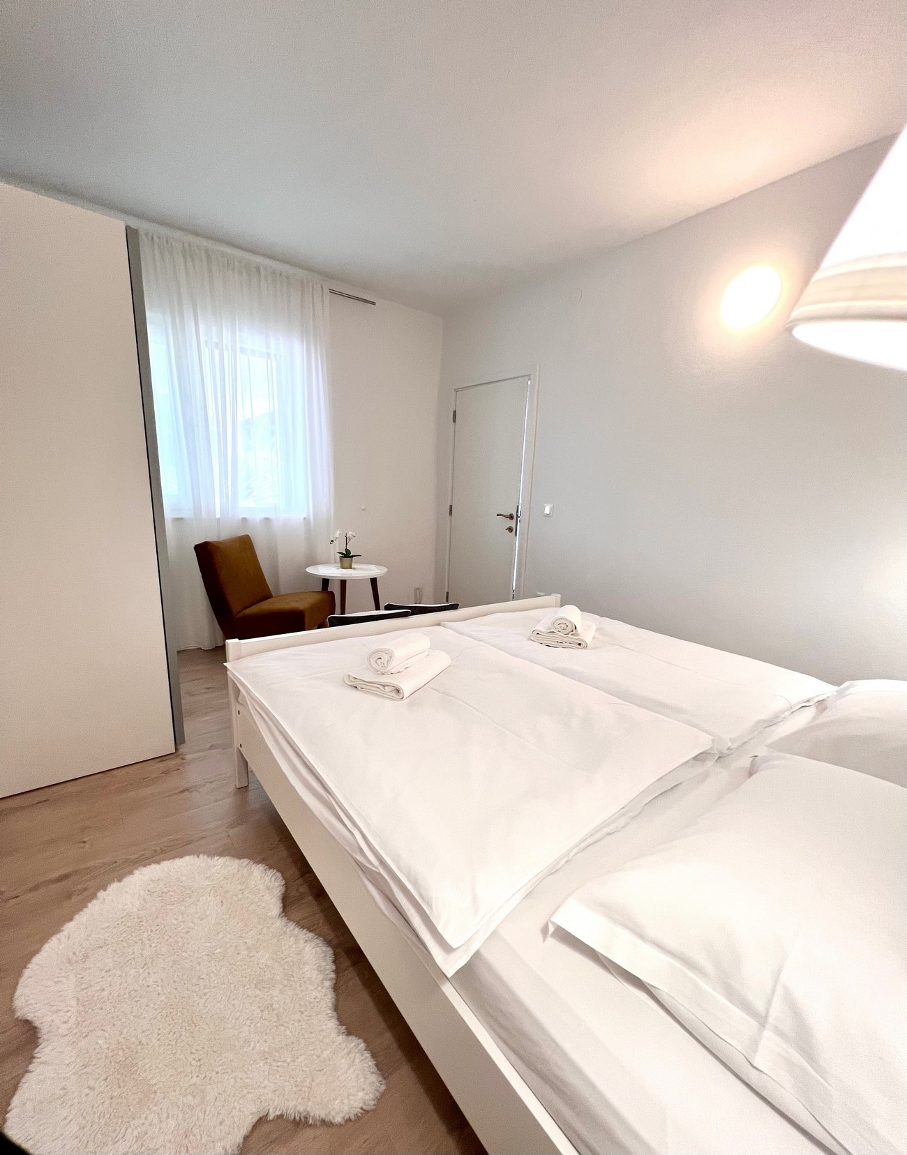 Four bedroom apartment with terrace and sea view Cove Tvrdni Dolac, Hvar  A-a