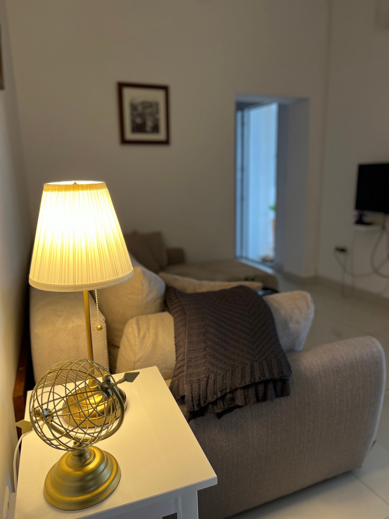 Four bedroom apartment with terrace and sea view Cove Tvrdni Dolac, Hvar  A-a