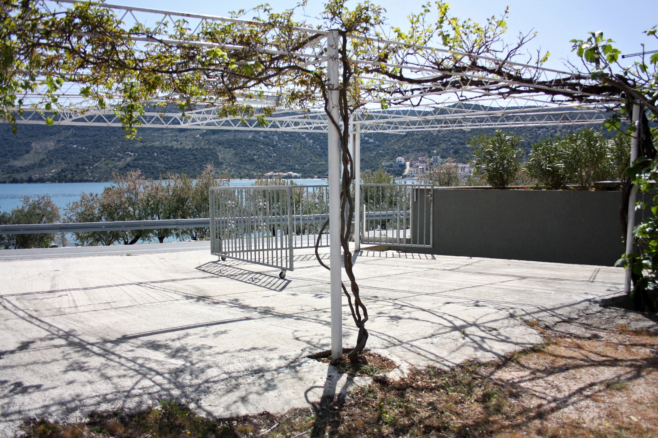 Two bedroom apartment with balcony and sea view Marina, Trogir  A-d