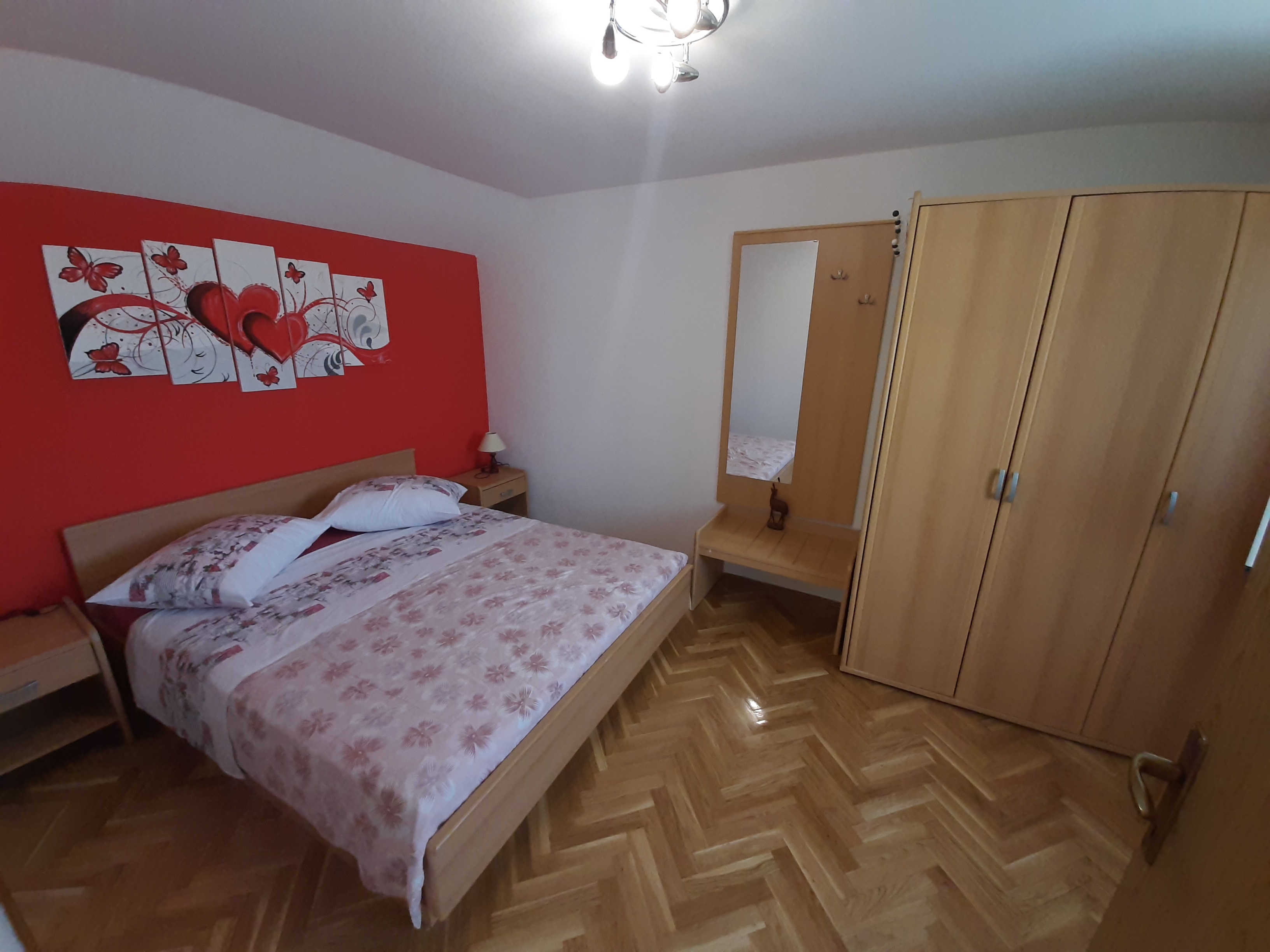 One bedroom apartment with balcony and sea view Vinišće, Trogir (A-6117-b)