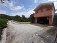 Vinišće, Trogir, Parking lot 6117 - Apartments with pebble beach.