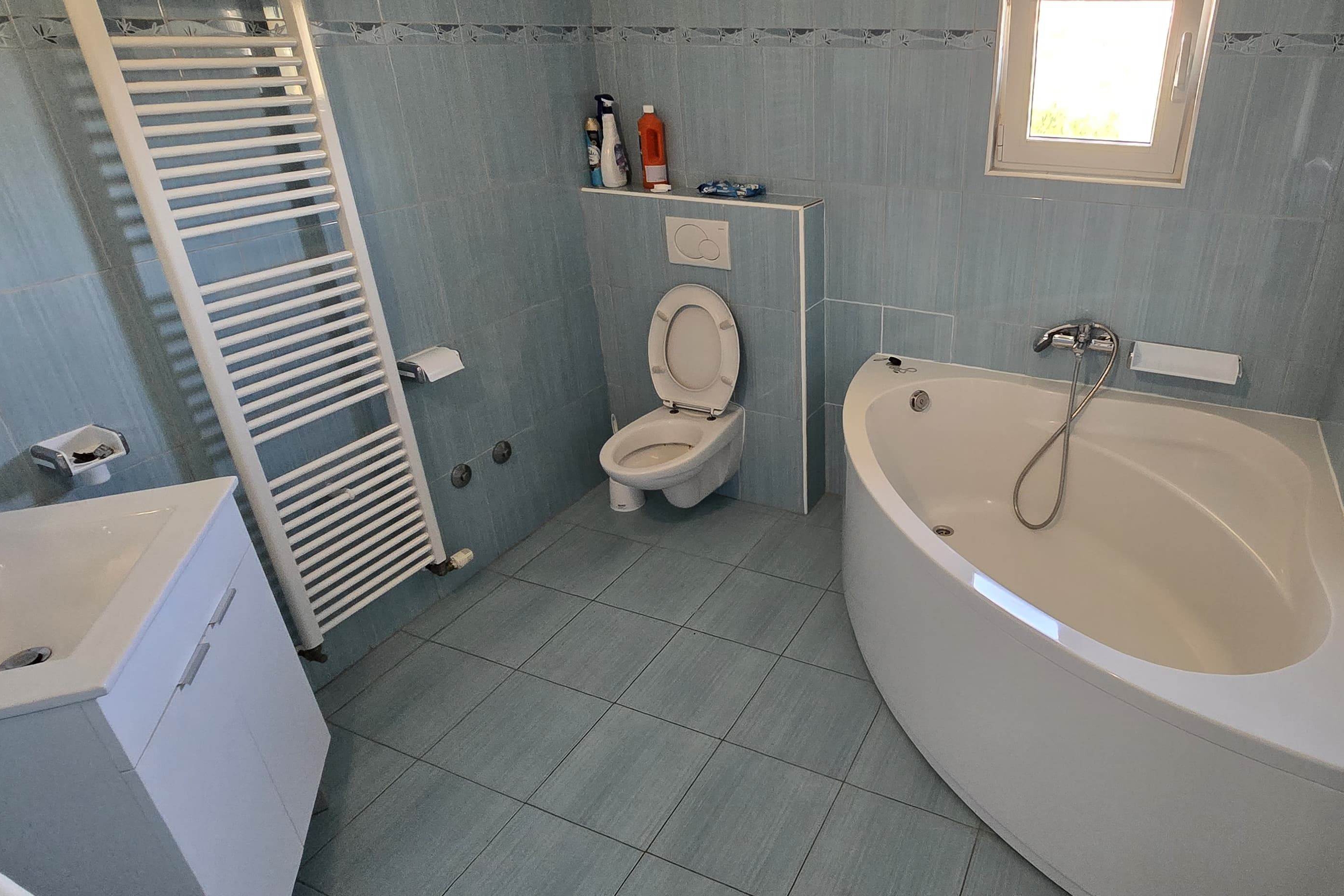 Four bedroom apartment with balcony Bibinje, Zadar (A-6121-a)
