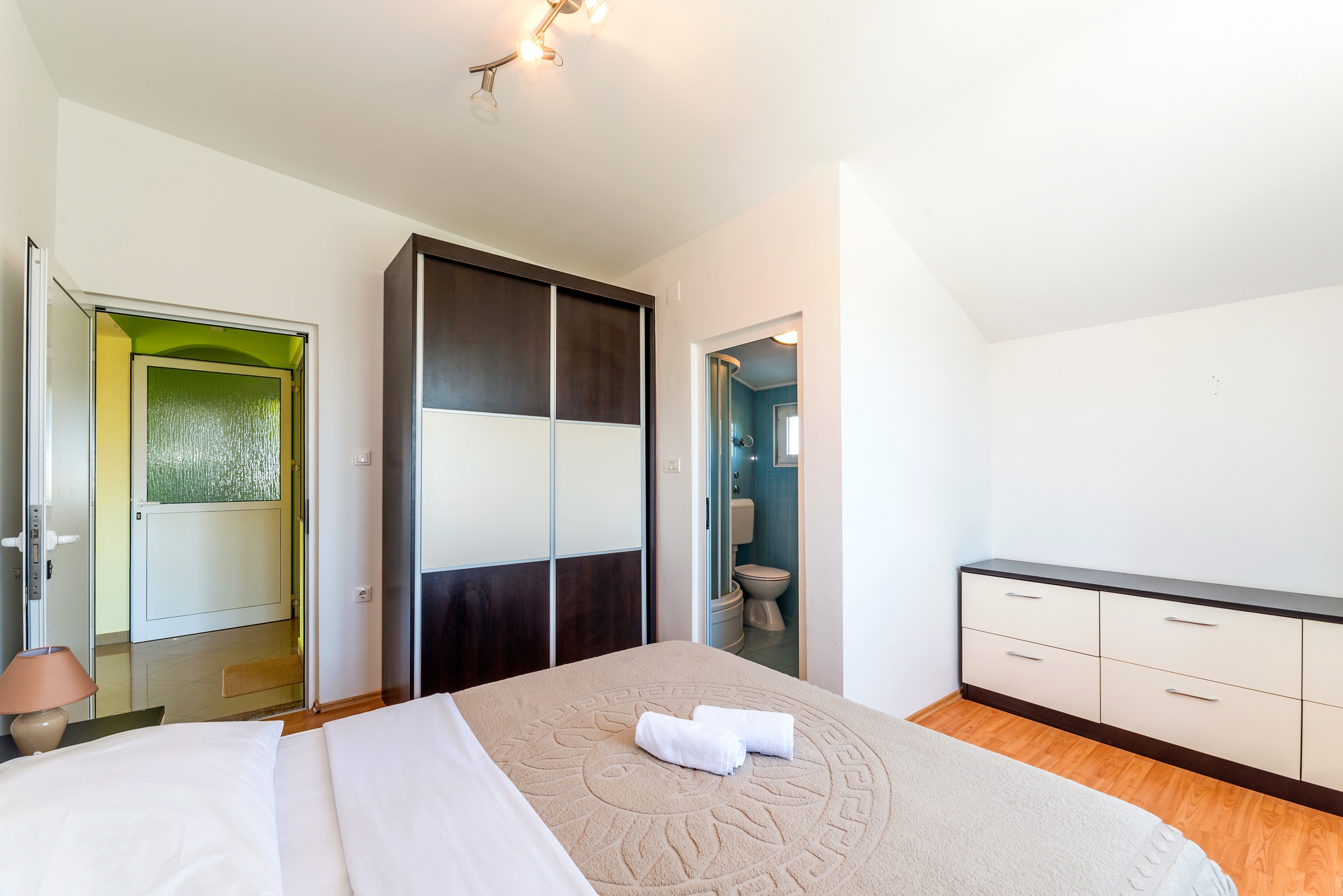 Four bedroom apartment with balcony Bibinje, Zadar (A-6121-a)