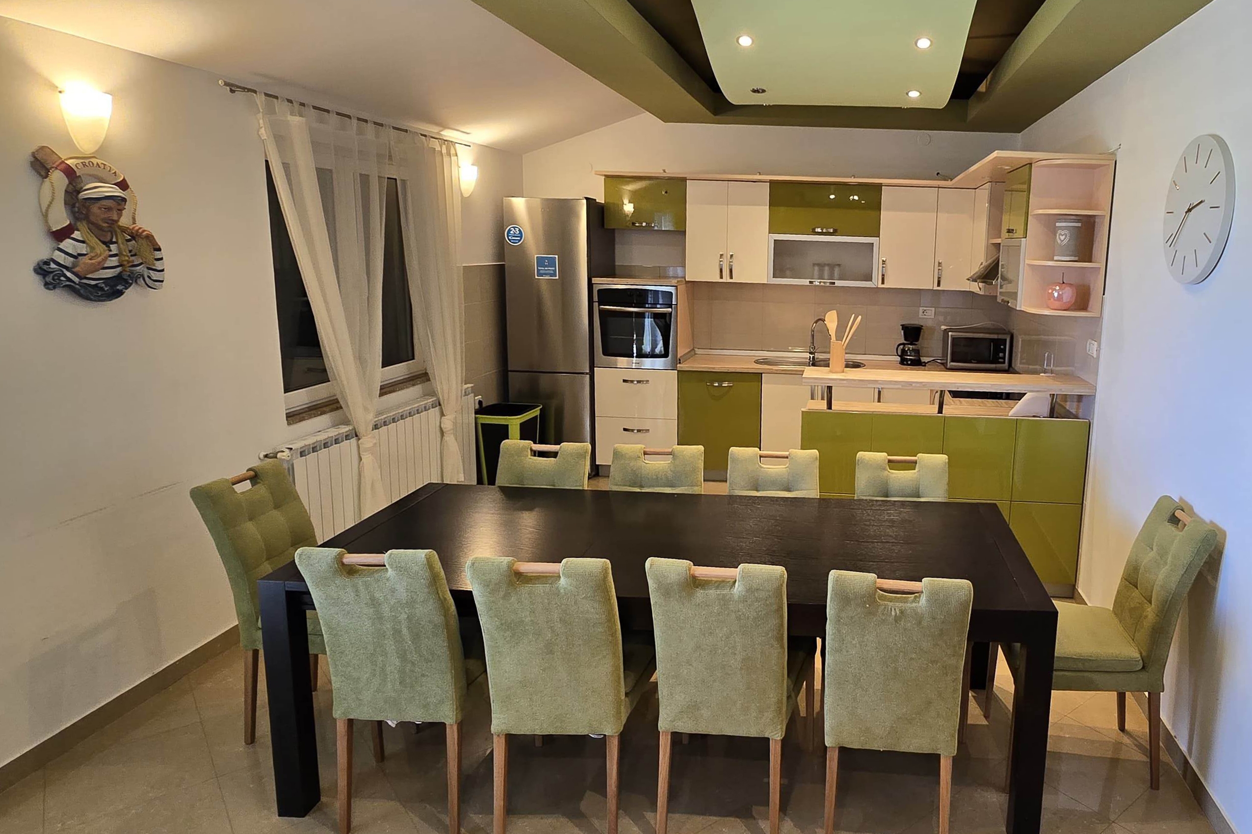 Four bedroom apartment with balcony Bibinje, Zadar (A-6121-a)