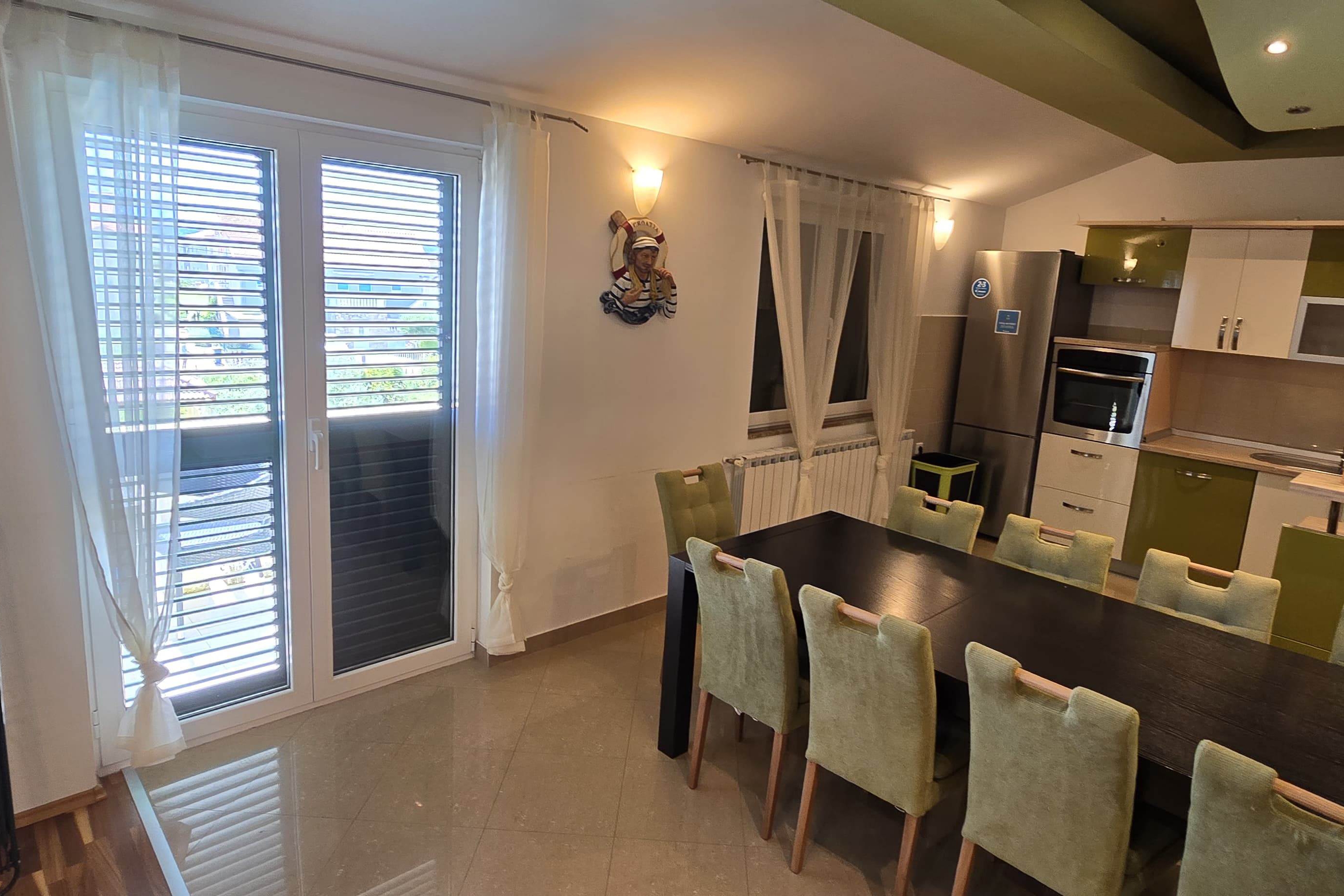Four bedroom apartment with balcony Bibinje, Zadar (A-6121-a)