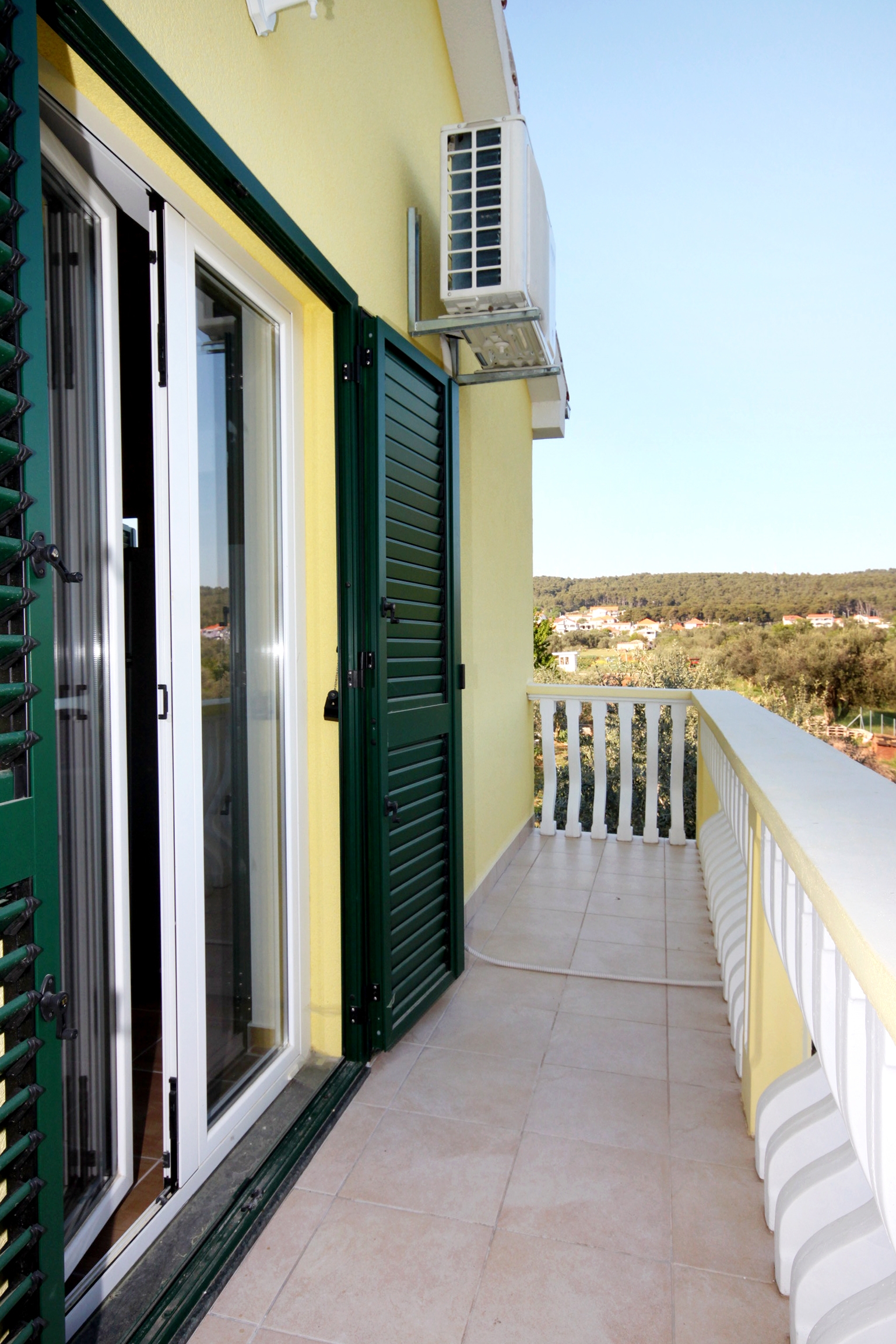 One bedroom apartment with terrace Bibinje, Zadar (A-6121-b)