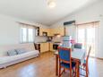 Столовая Bibinje, Столовая в размещении типа apartment, WiFi.