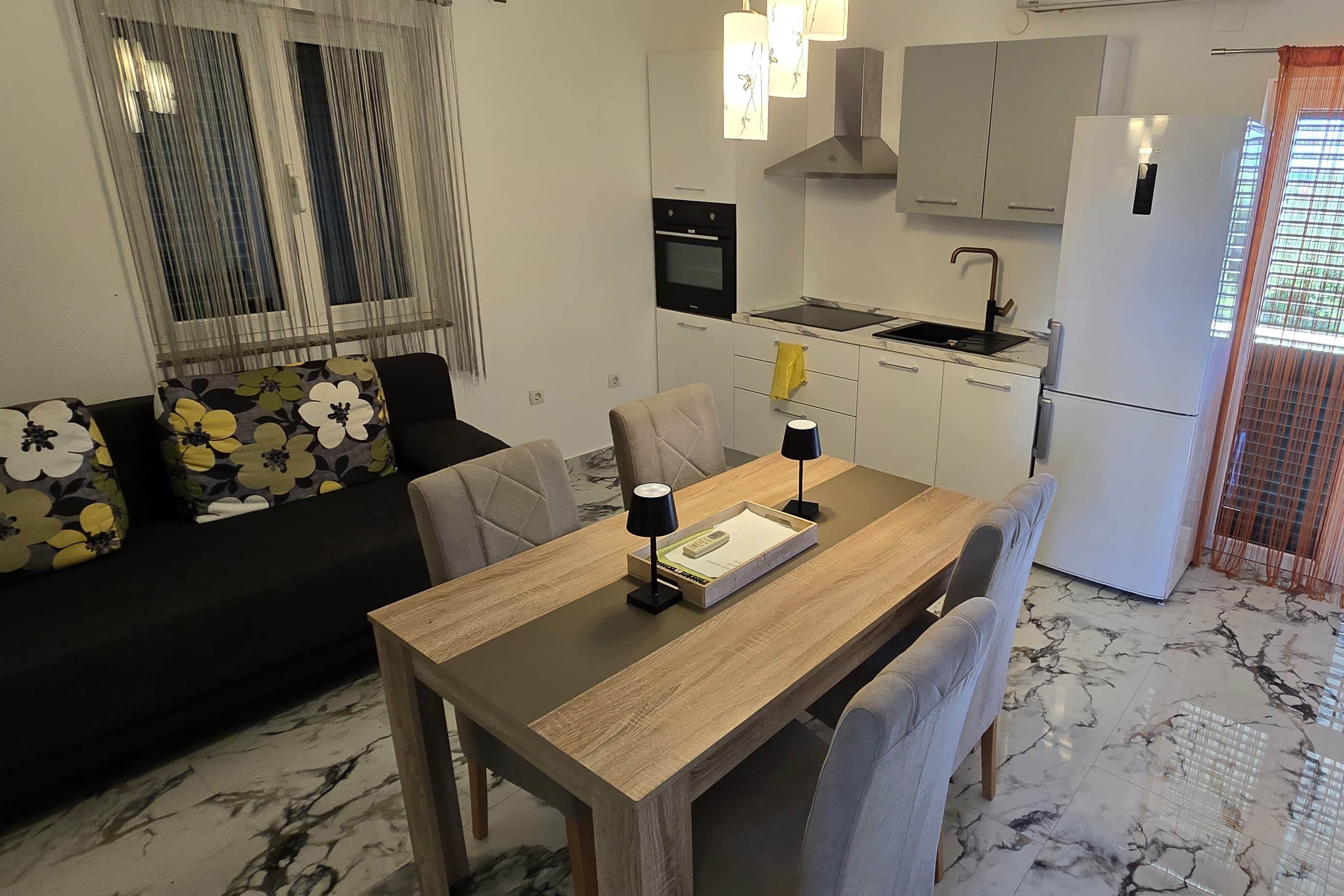 One bedroom apartment with terrace Bibinje, Zadar (A-6121-b)
