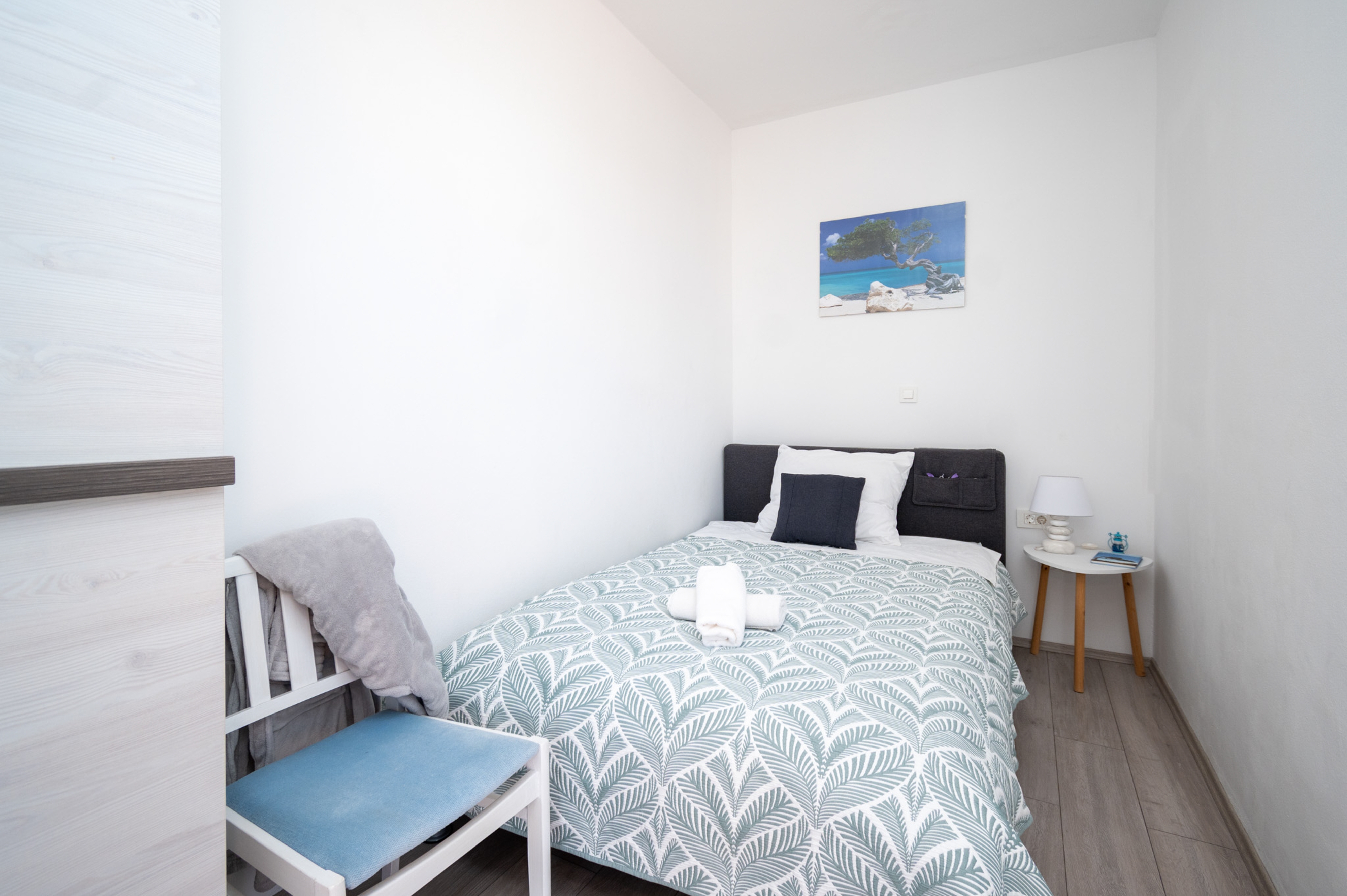 Two bedroom house with terrace Sukošan, Zadar  K