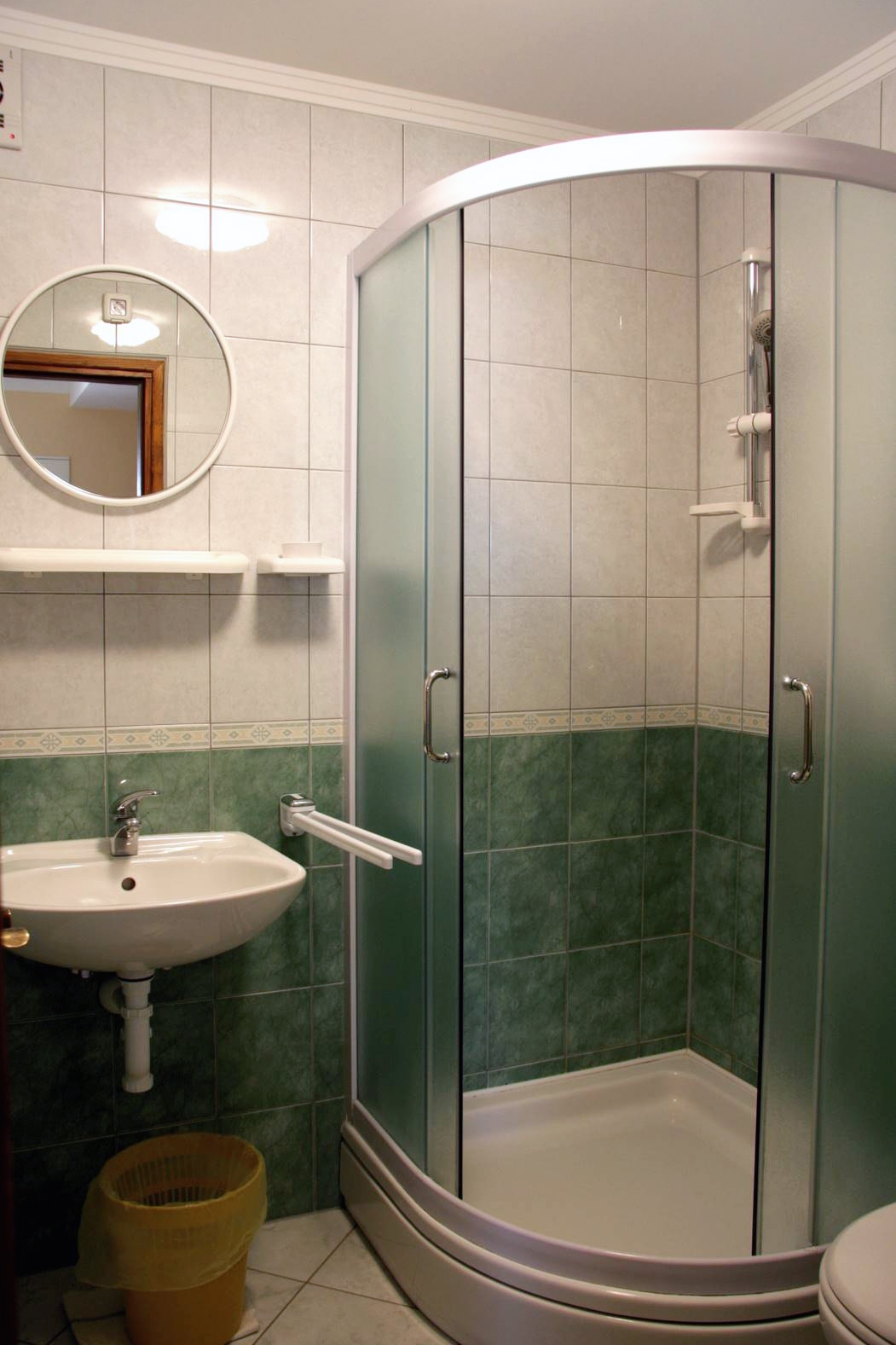One bedroom apartment with terrace Nin, Zadar (A-6125-c)