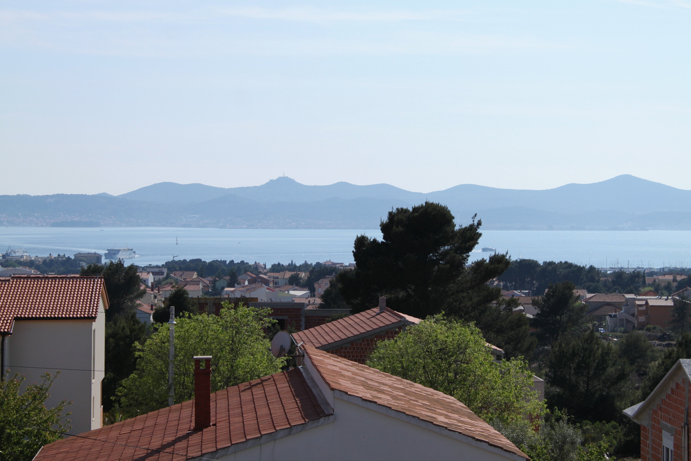 One bedroom apartment with balcony and sea view Zadar (A-6128-a)