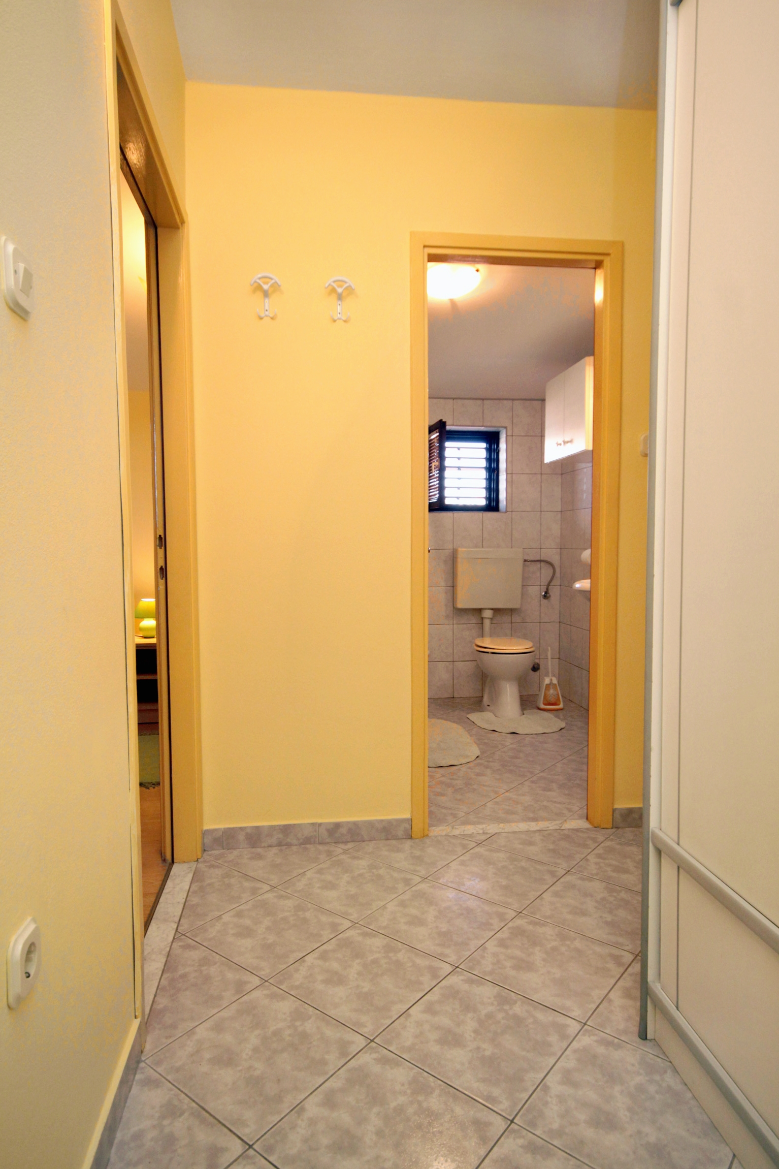 One bedroom apartment with balcony and sea view Zadar (A-6128-a)