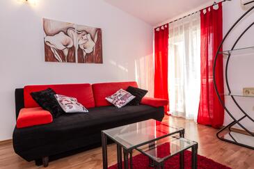 Zadar, Living room in the apartment, air condition available and WiFi.