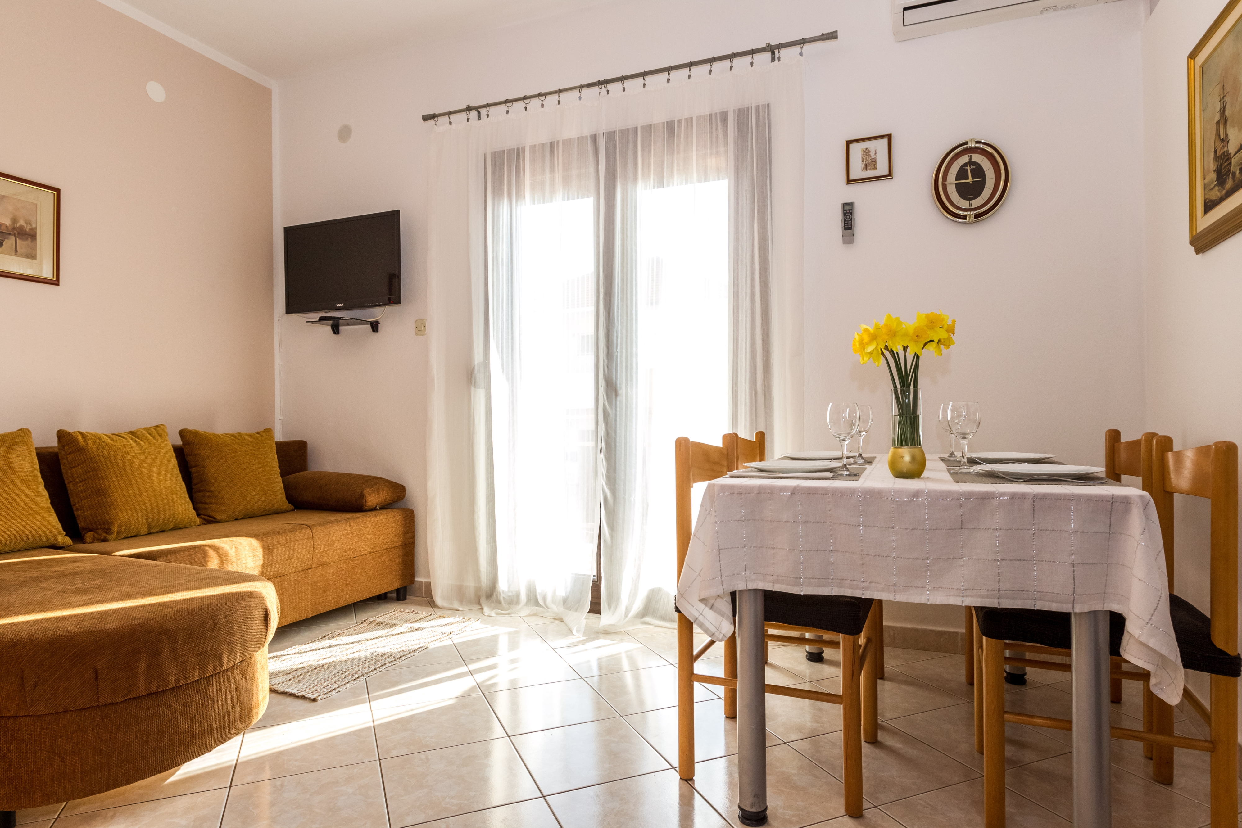 One bedroom apartment with balcony and sea view Zadar (A-6128-b)