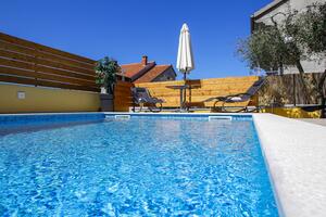 Apartamenty z basenem Zadar - 6128