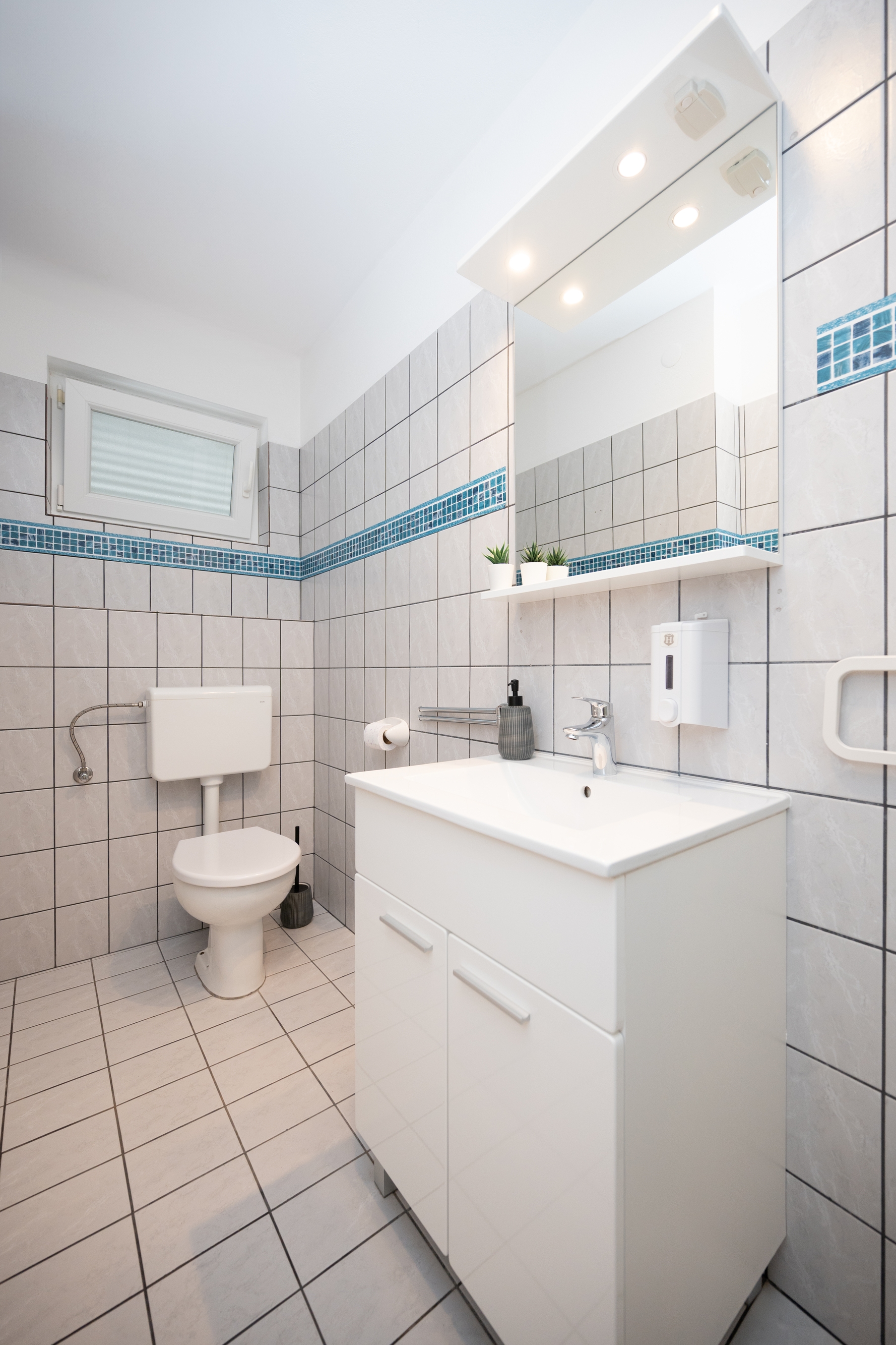 Two bedroom apartment with terrace and sea view Sukošan, Zadar  A-b
