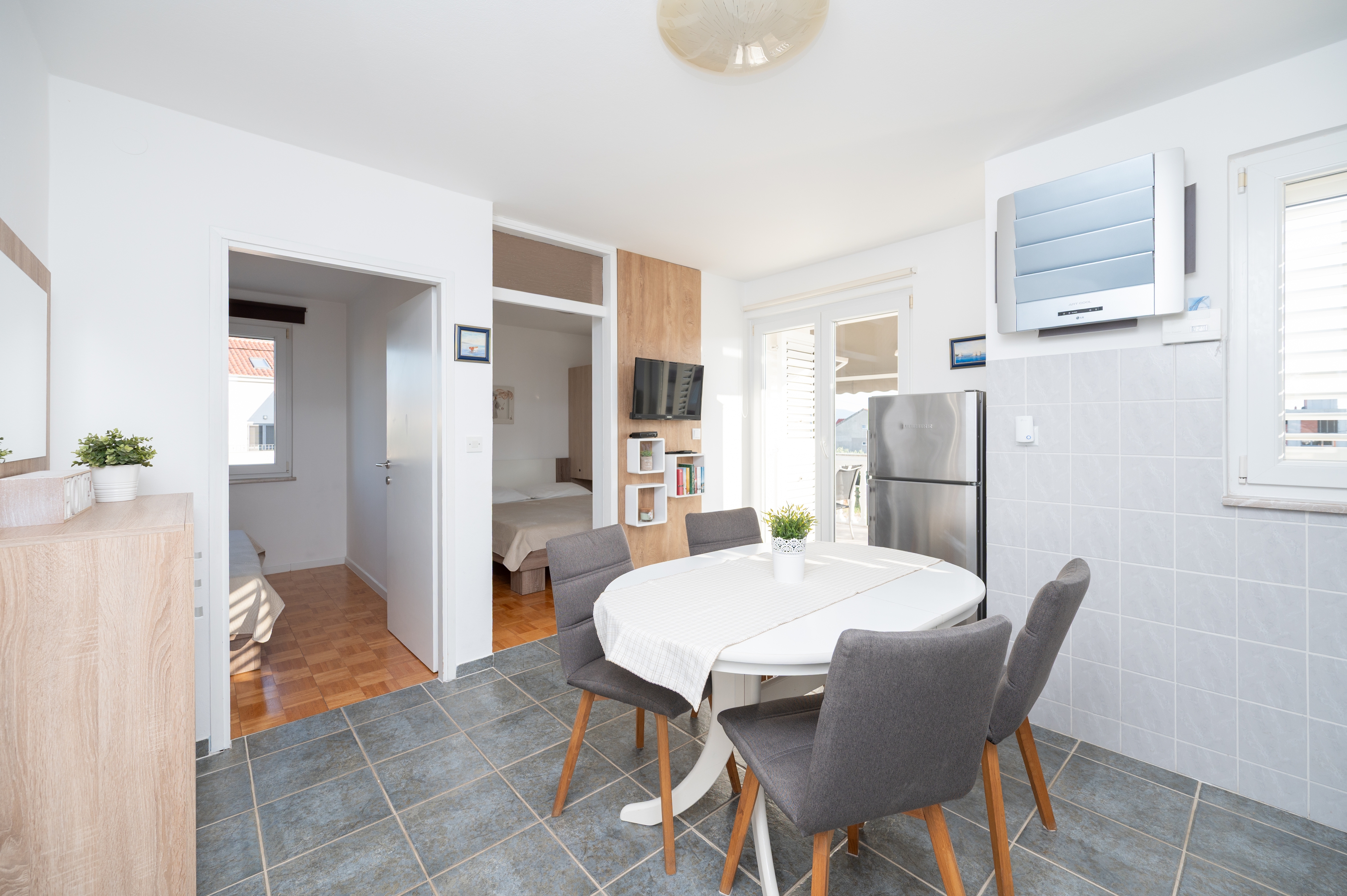 Two bedroom apartment with terrace and sea view Sukošan, Zadar (A-6131-b)