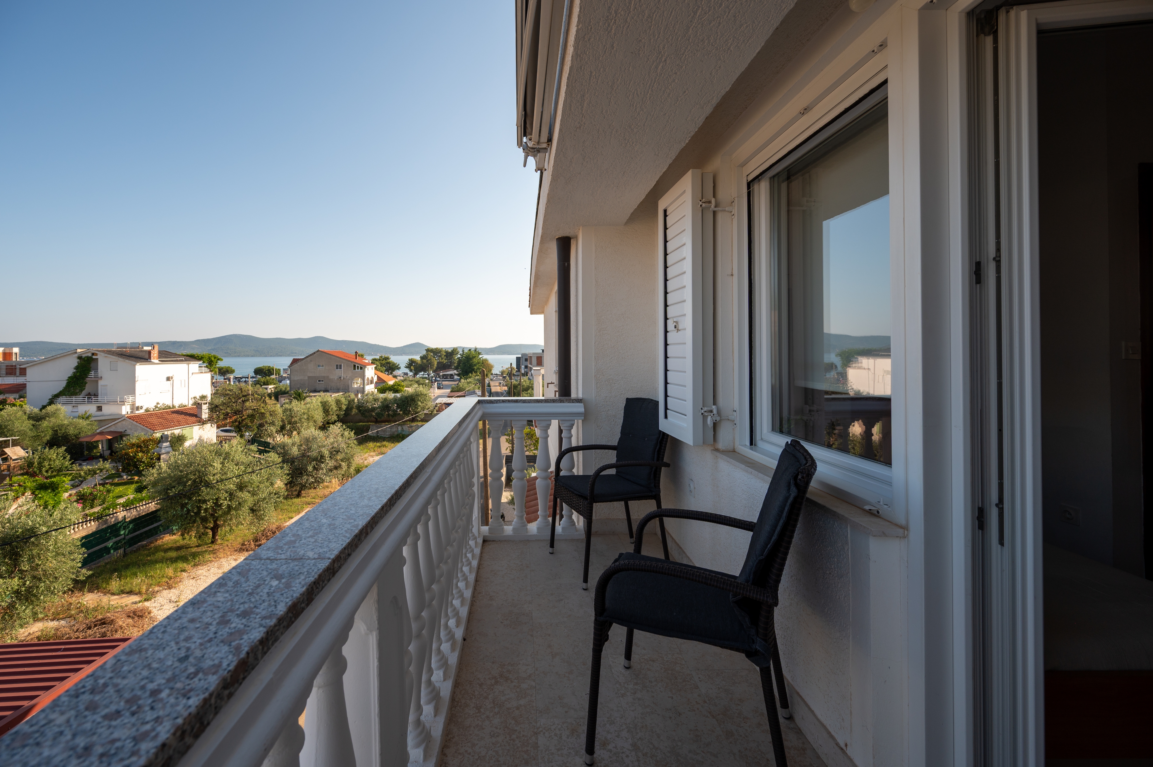 Studio flat with balcony and sea view Sukošan, Zadar  AS-c