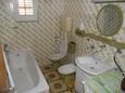 Ванная комната Grebaštica, Ванная комната в размещении типа apartment, Домашние животные допускаются и WiFi.
