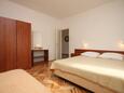 Ljubač, Bedroom 2 in the apartment, (pet friendly) and WiFi.