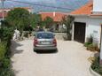 Parking lot Vinjerac, Zadar, Parking lot 6143 - Apartments near sea with sandy beach.