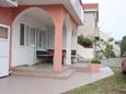 Nin, Terrace in the apartment, with a sea view, (pet friendly) and WiFi.