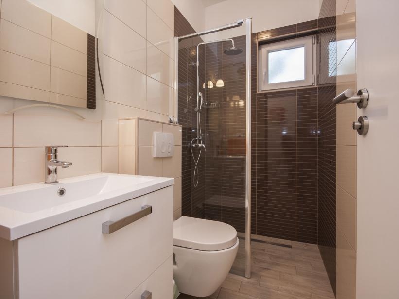 One bedroom apartment with terrace Brodarica, Šibenik  A-a