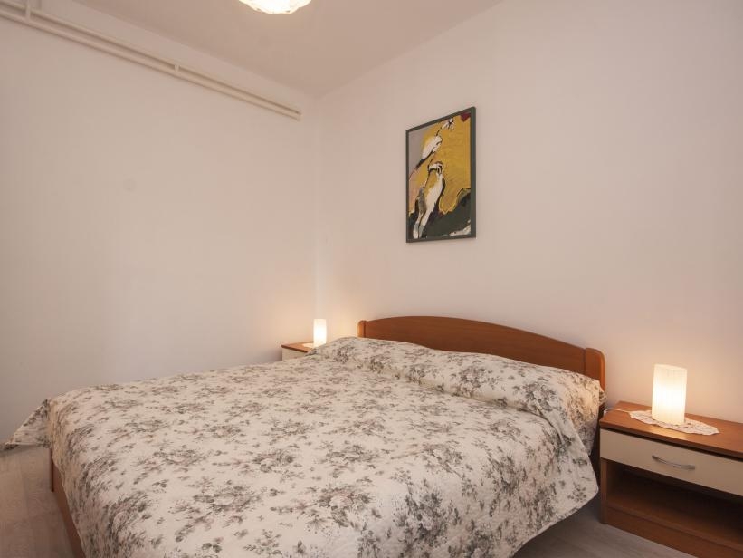 One bedroom apartment with terrace Brodarica, Šibenik  A-a