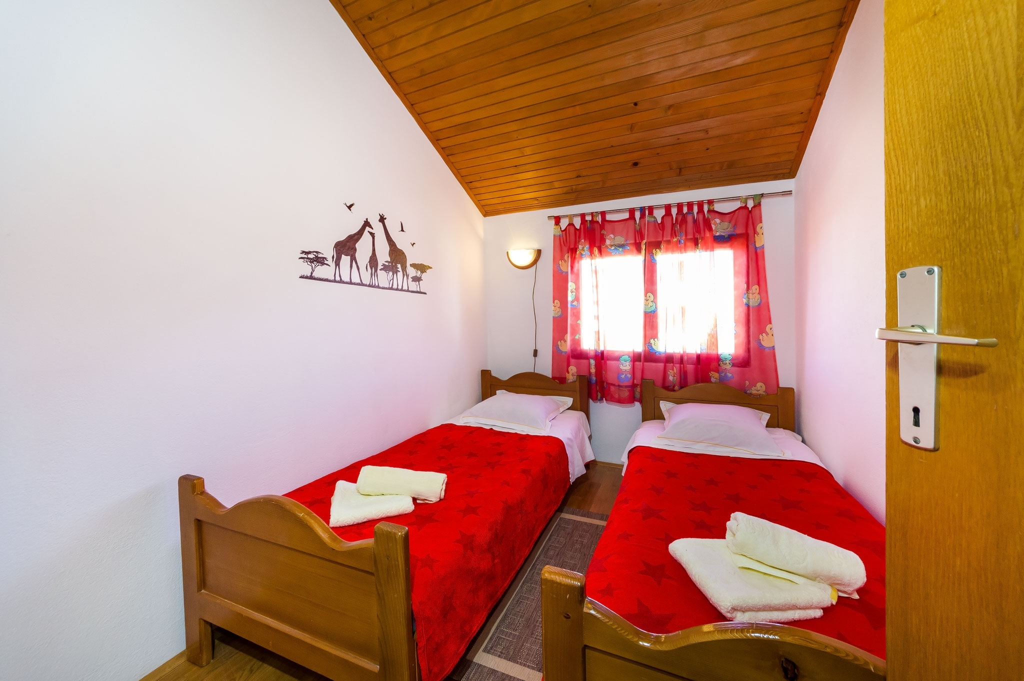 Three bedroom apartment with terrace Nin, Zadar  A-a