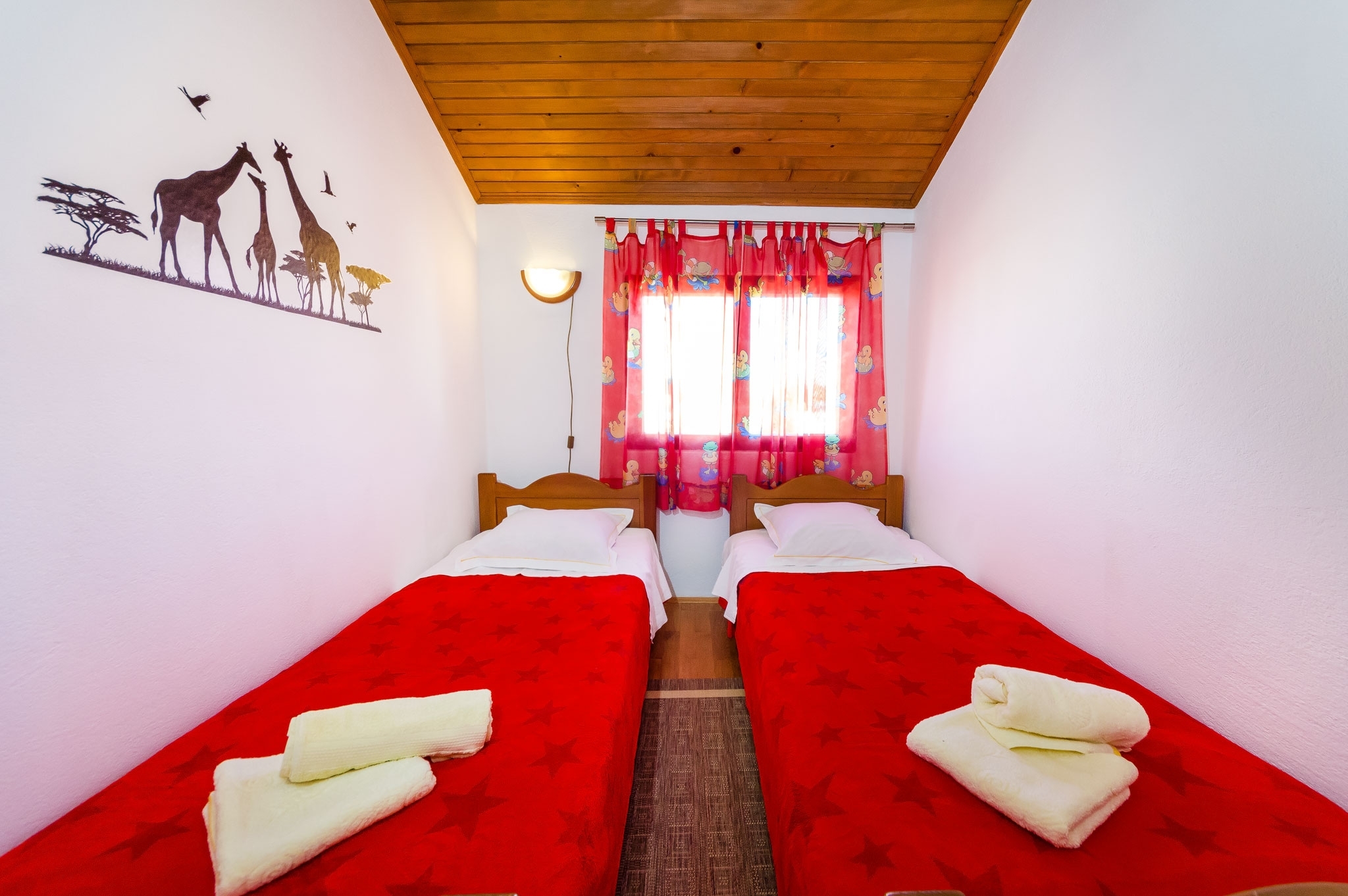 Three bedroom apartment with terrace Nin, Zadar  A-a