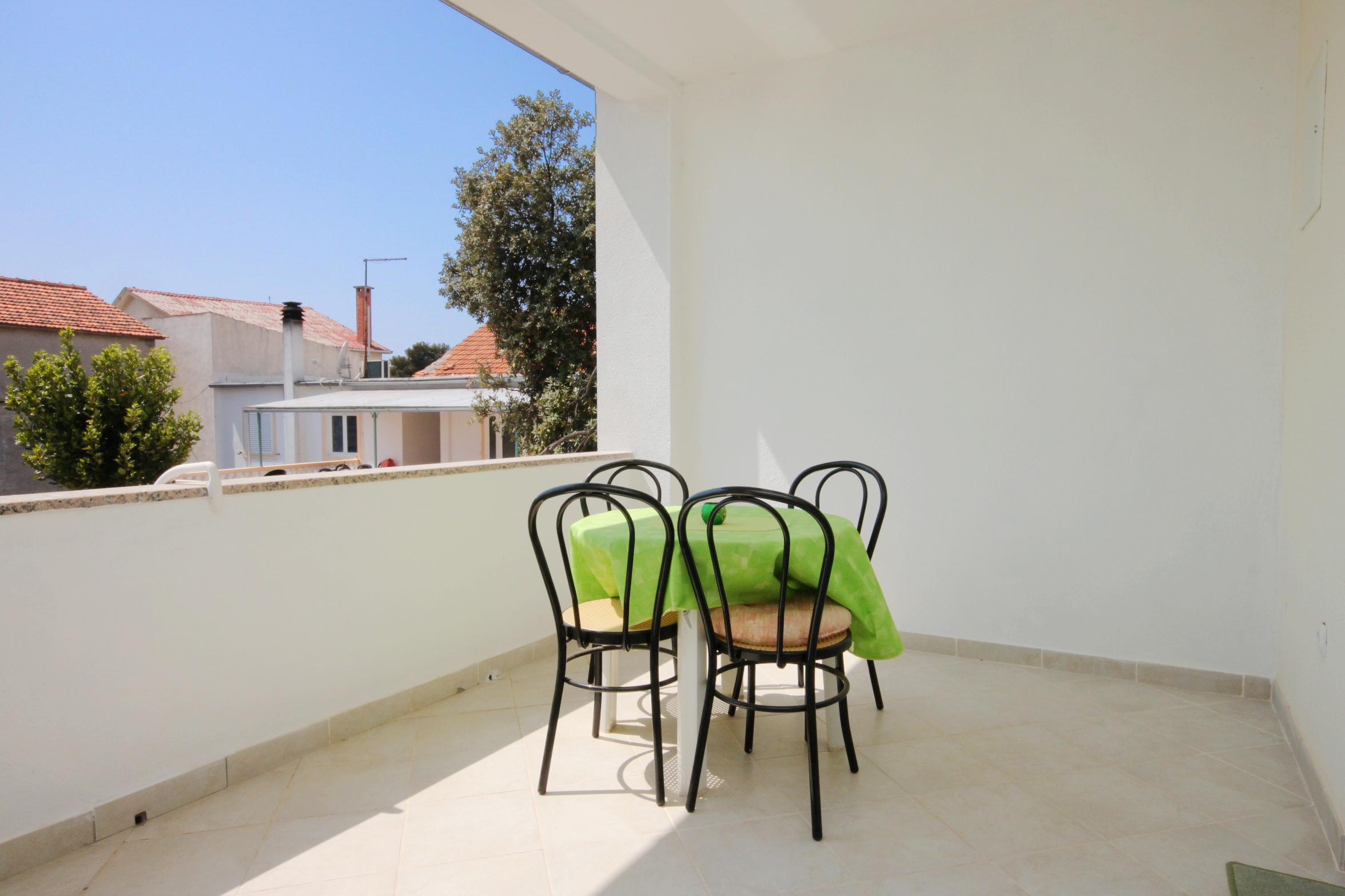 Two bedroom apartment with terrace Pakoštane, Biograd  A-a