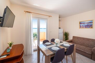 Posedarje, Dining room in the apartment, air condition available and WiFi.