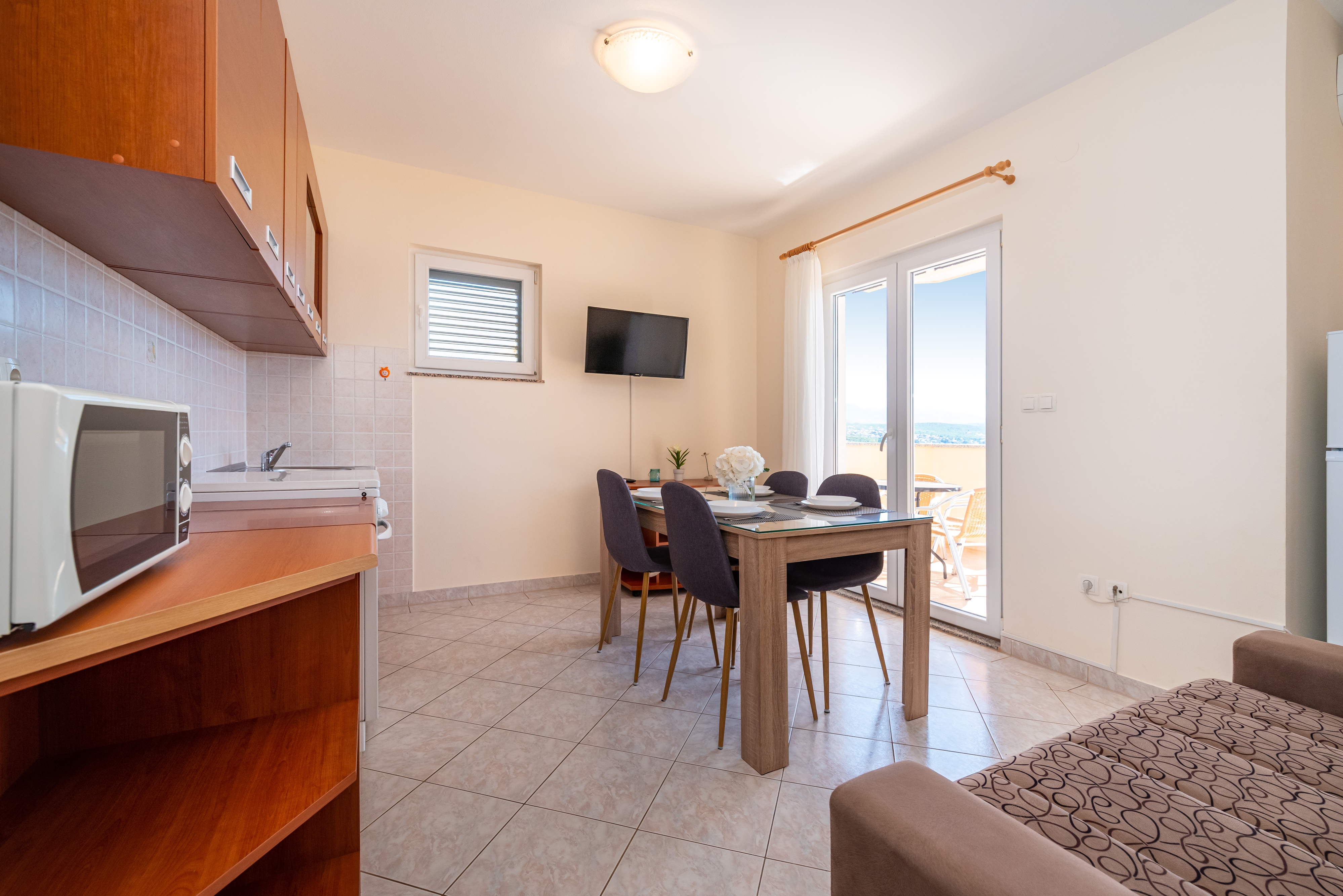 Two bedroom apartment with terrace and sea view Posedarje, Novigrad  A-b