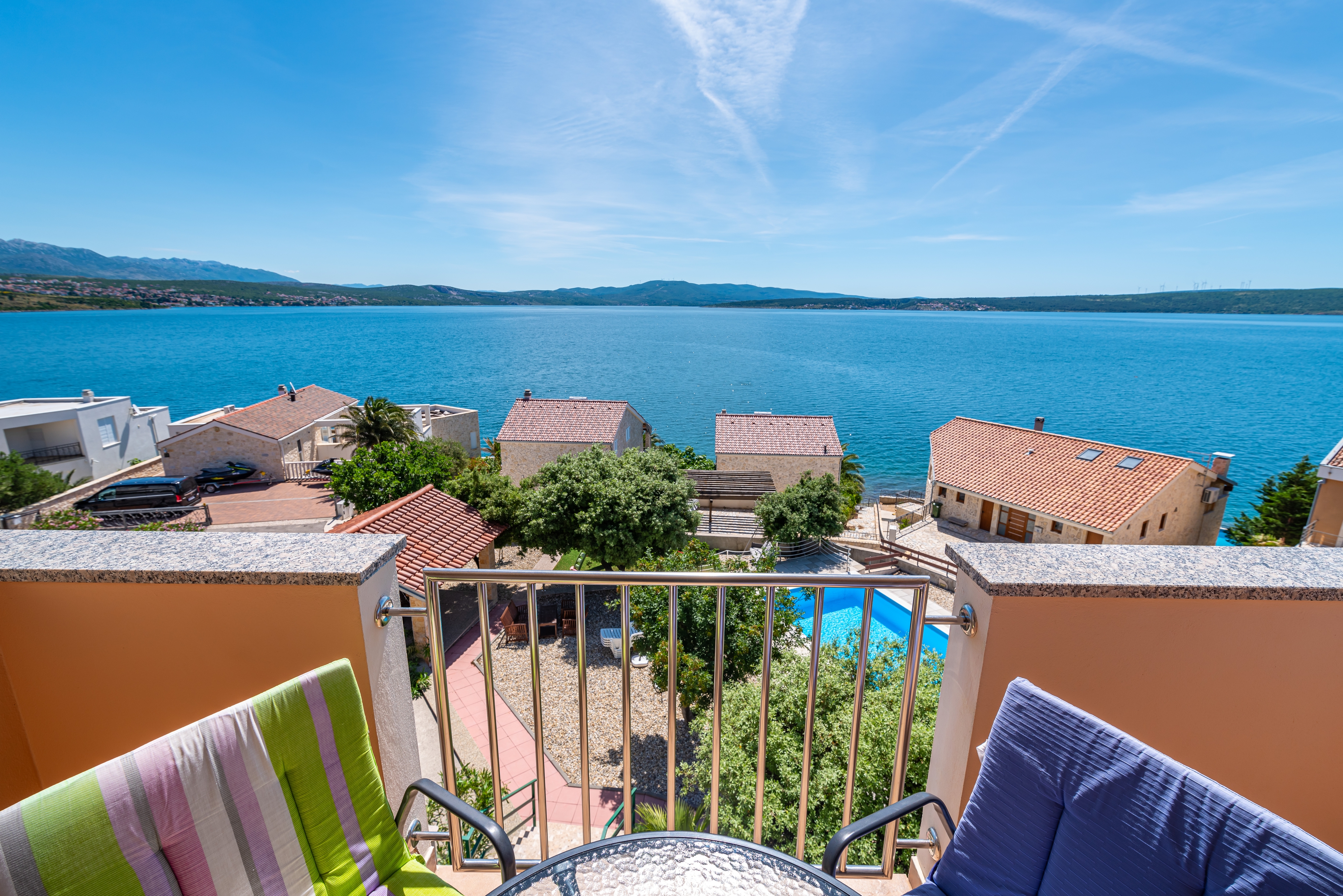 Dvosobni apartman s terasom i pogledom na more Posedarje, Novigrad  A-c