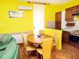 Dining room Bibinje, Dining room in the apartment, dostupna klima.