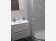 Turanj, Bathroom in the apartment, WiFi.
