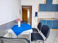 Vodice, Dining room in the apartment, air condition available and WiFi.