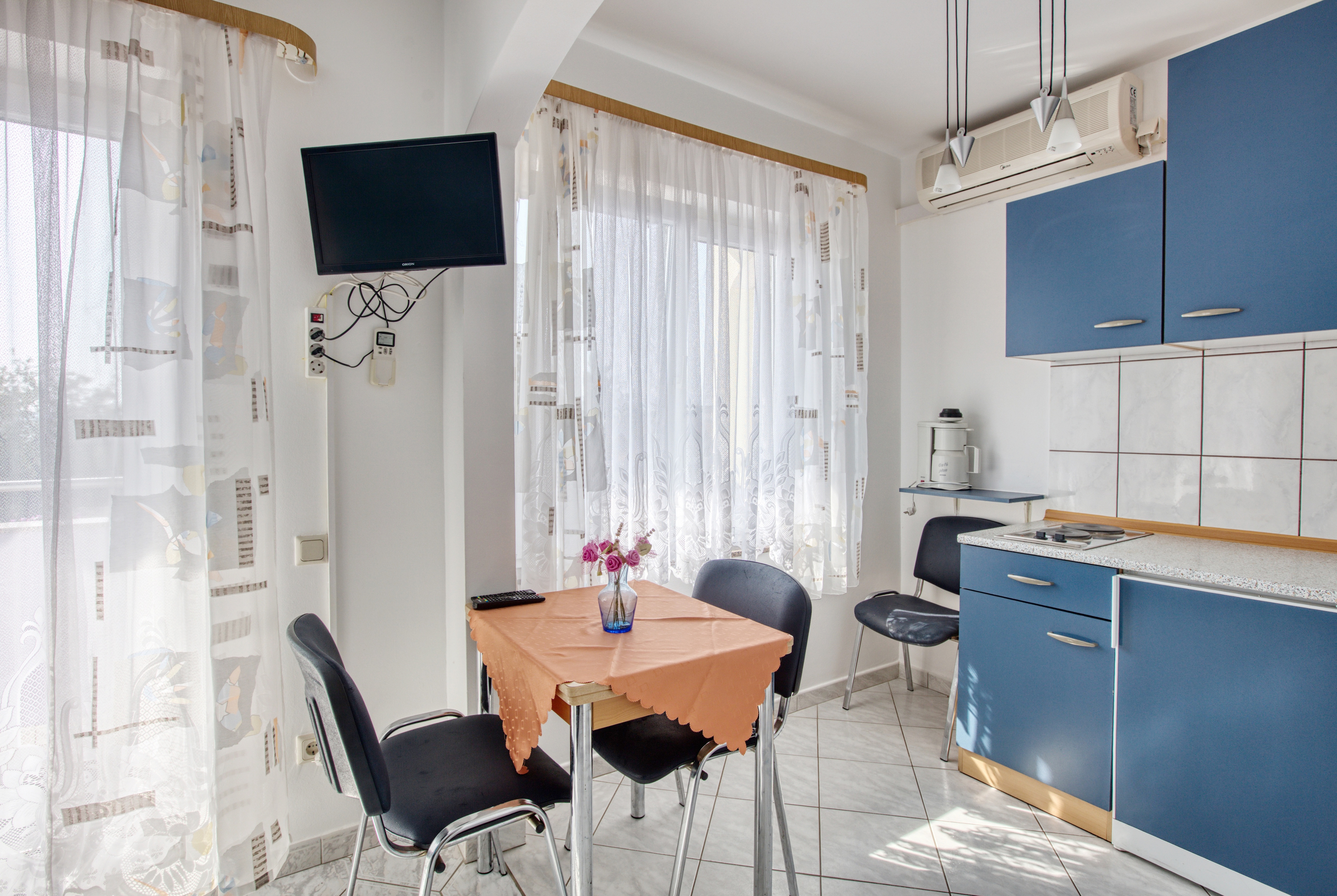 Studio flat with balcony Vodice (AS-6178-d) Studio flat with balcony Vodice (AS-6178-d)