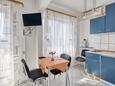 Dining room Vodice, Dining room in the studio-apartment, WiFi.